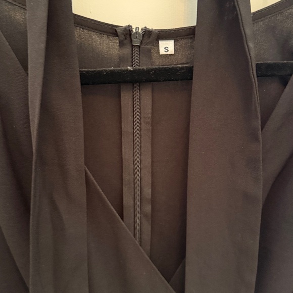 Cosonsen Women's Deep V-Neck Long Sleeve Tie Waist Ruffle Mini Swing Dress - Picture 6 of 11